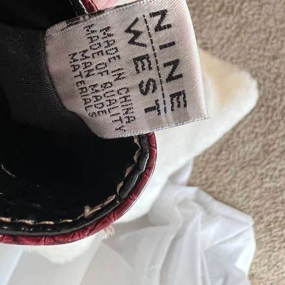 Nine West croc pattern Black and Red Tote Purse - Picture 8 of 9